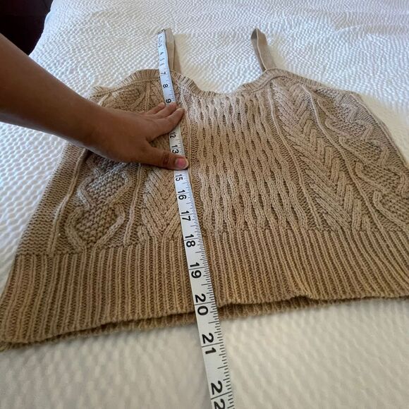 Almost Famous Women's Shirt Acrylic Cream Knit Tank Top Sweater Size M - Picture 7 of 7